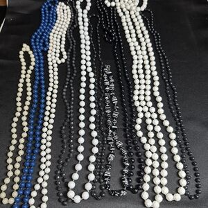 J442 Bulk Bundle of 10 Vintage Molded Bead Necklaces
